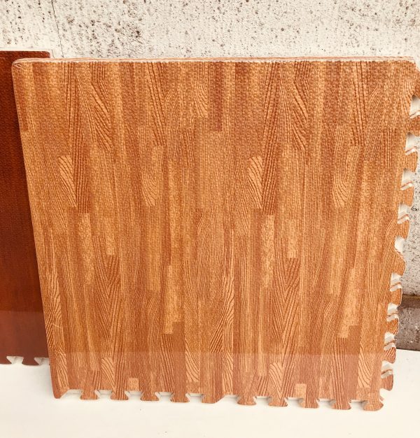 Alfombra diseño piso flotante- madera 60×60, 10mm, café claro – IsiStore